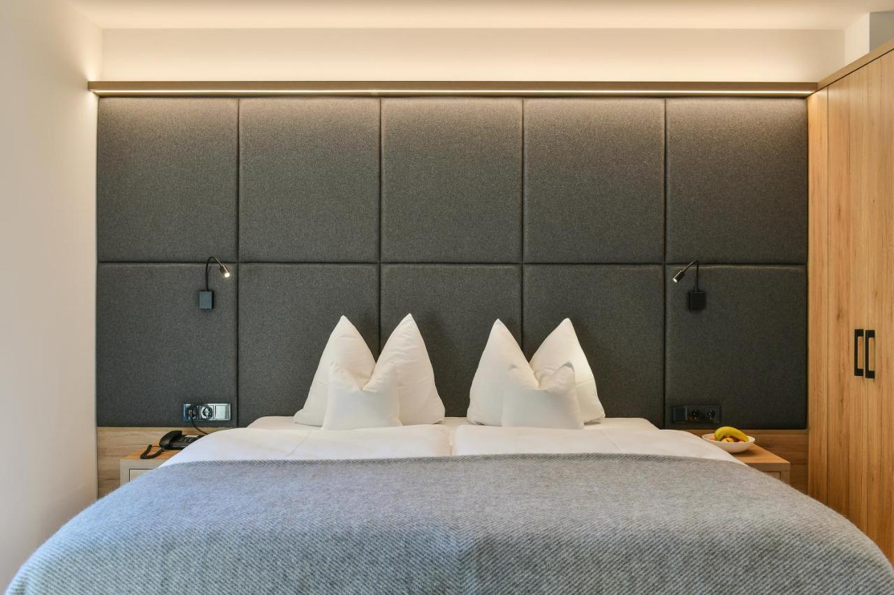Hotel Sonnblick レッヒ エクステリア 写真