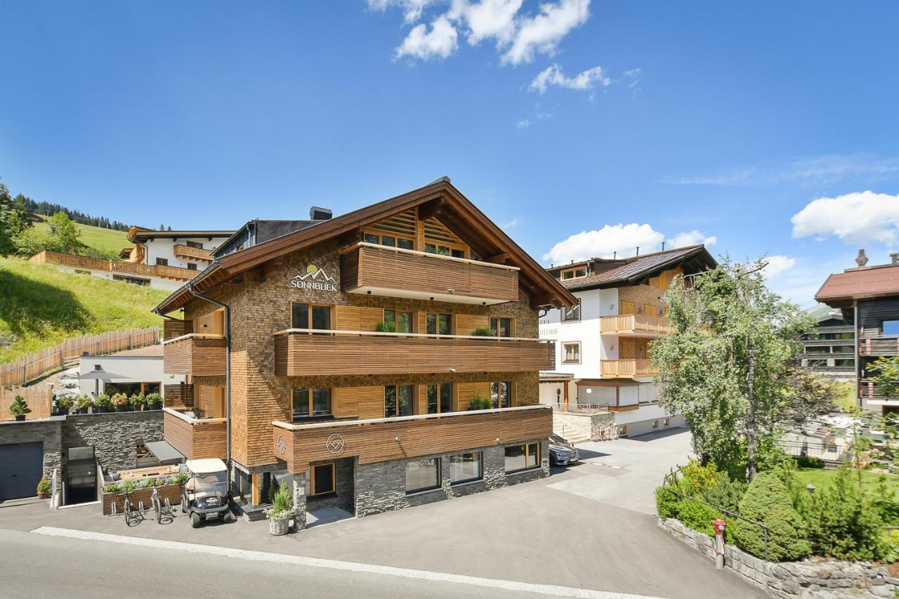 Hotel Sonnblick レッヒ エクステリア 写真